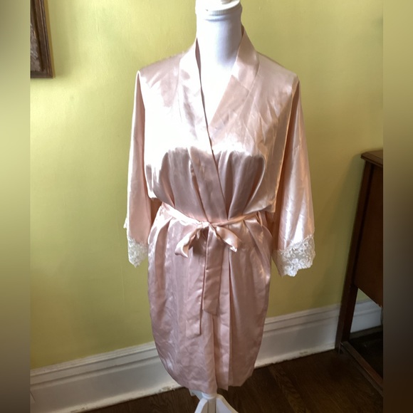 California Dynasty NWT Pretty Champagne Robe & Gown Set with Ivory Lace Size M - Picture 1 of 16